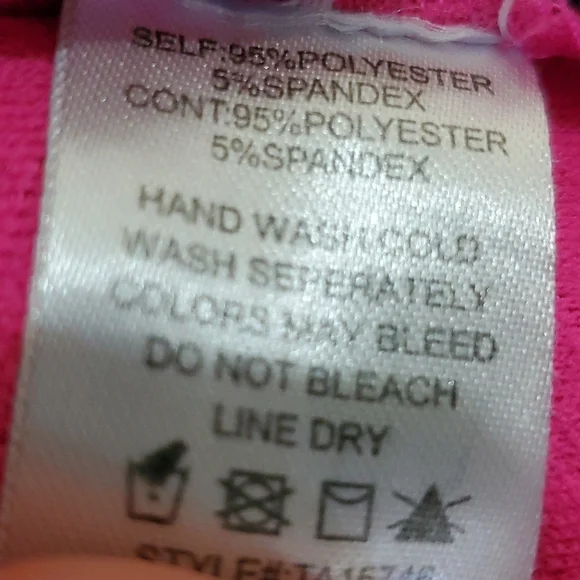 LULUMARI HOT PINK LARGE EMBROIDERED CROP TOP - Picture 6 of 6